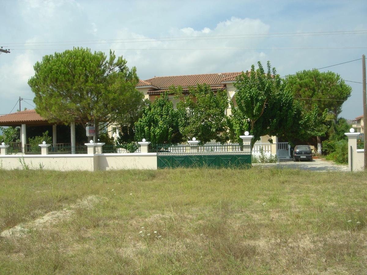 Rallou Rooms & Apartments Gaitani Bagian luar foto