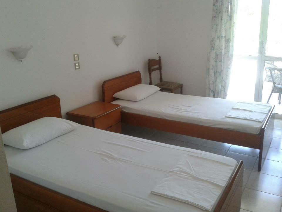 Rallou Rooms & Apartments Gaitani Bagian luar foto